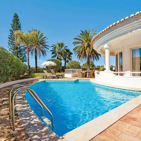 Villa Sleeps 8 Pool Air Con Wifi *