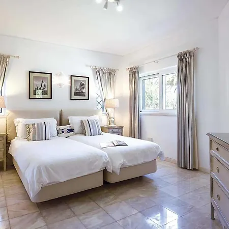 Villa Sleeps 8 Pool Air Con Wifi Benagil